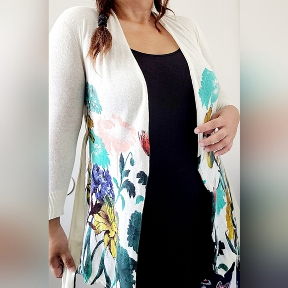 Moth by Anthropologie Women's Linen/Cotton Floral Cardigan with Belt XS - Picture 7 of 16